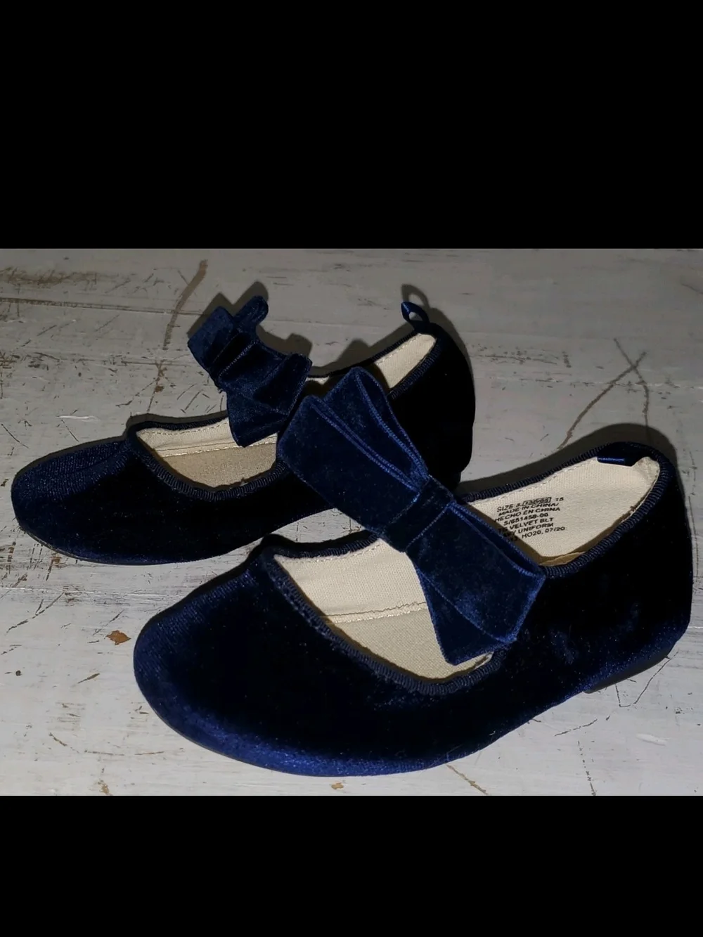 GAP Navy Velvet Bow Mary Janes Size 8 Toddler